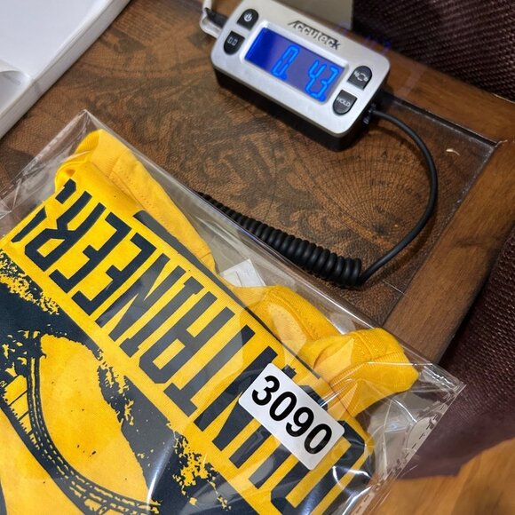 West Virginia Mountaineers Tee Womens S Yellow V Neck T Shirt‎ Short Sleeve NEW - Picture 7 of 8